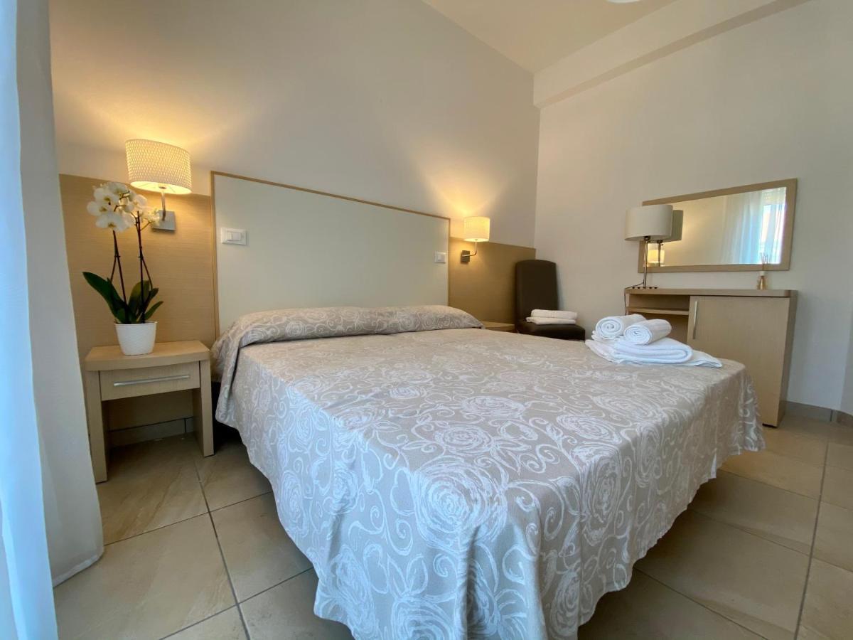 Hotel Palladio B&B Cervia Exterior foto