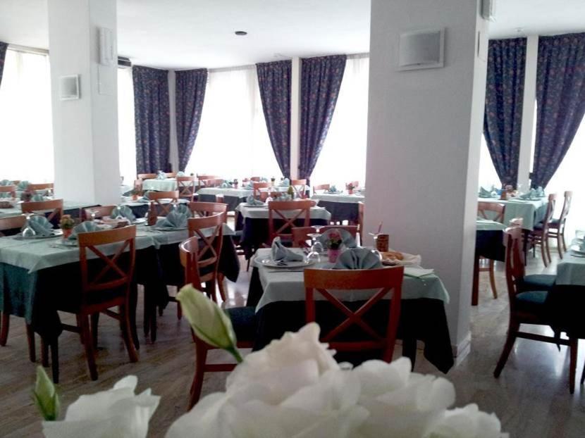 Hotel Palladio B&B Cervia Exterior foto